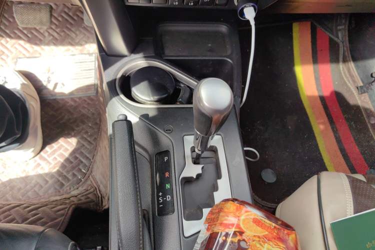 Used Toyota RAV4 2016 2.5L Automatic 4x4 Elite Edition
