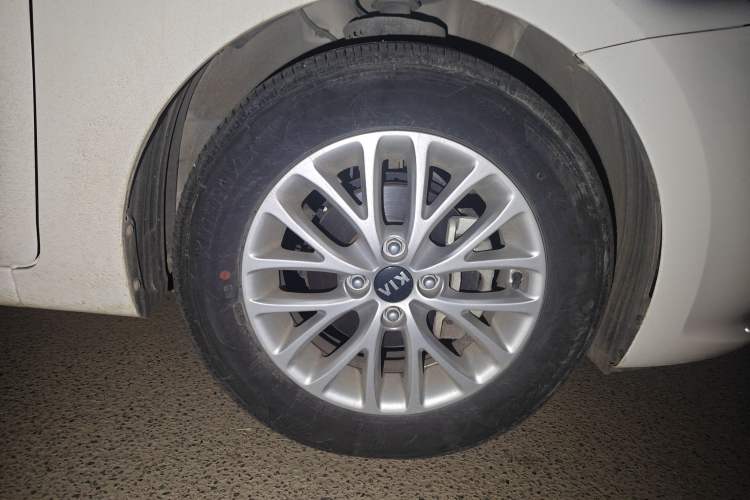 Used Kia K2 2017 Sedan 1.4L Manual Transmission GLS