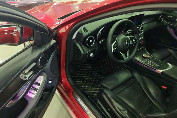 Used Mercedes-Benz C-Class 2019 C 260 L Sport Edition Driver Seat