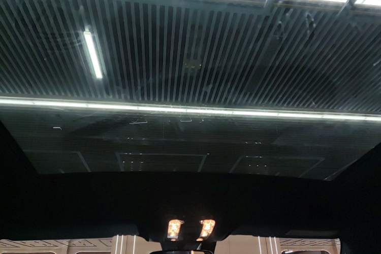 Used Mercedes-Benz A-Class 2022 Second Facelift A 200 L Sport Sedan Fashion Version
