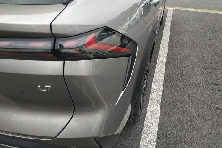 Used Geely Galaxy L7 2023 1.5T 115 km Starship Exterior 3