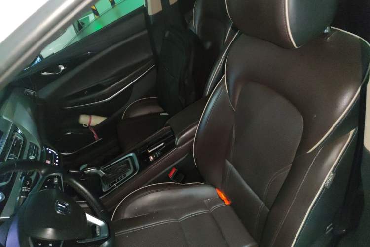 Used CHANGAN Raeton CC 2018 1.5T Automatic Haoya Model Guangmang Edition China V Standard