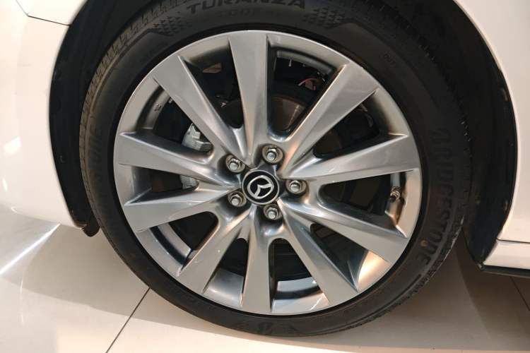 Used Mazda Mazda 3 Axela 2023 2.0L Automatic ZhiZhen Edition
