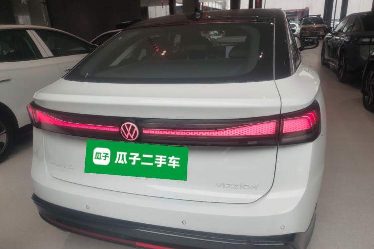 Used Volkswagen ID.7 VIZZION 2024 AIR model

