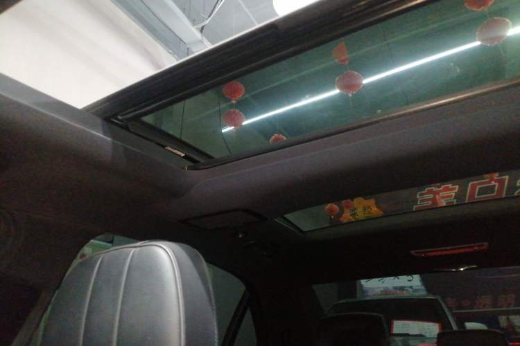 Used Mercedes-Benz E-Class 2015 E 260 L Sport & Fashion Model
