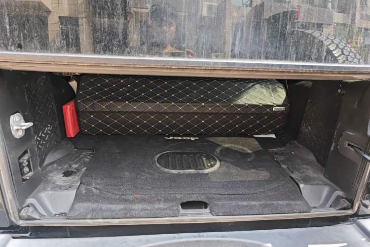 Used Jeep Wrangler 2015 3.0L Sahara Four-Door Comfort Edition
