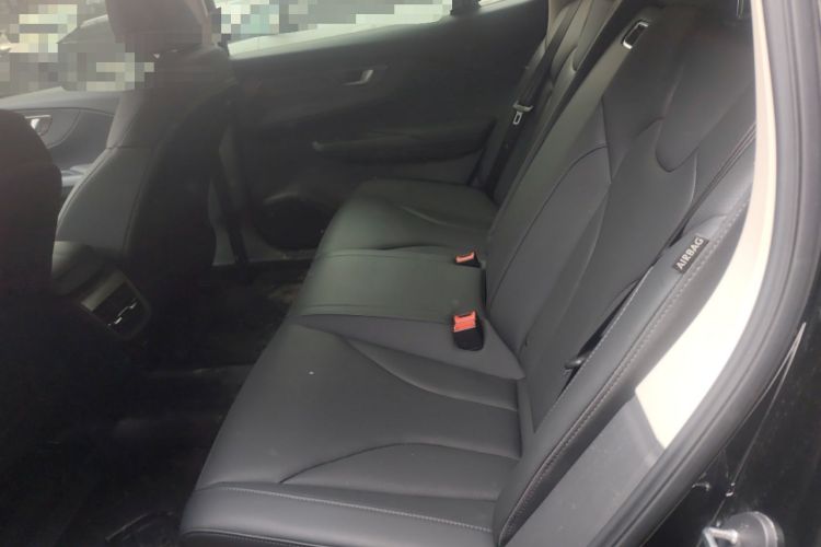 Used Hongqi E-QM5 2024 450km Range Commuter Version
