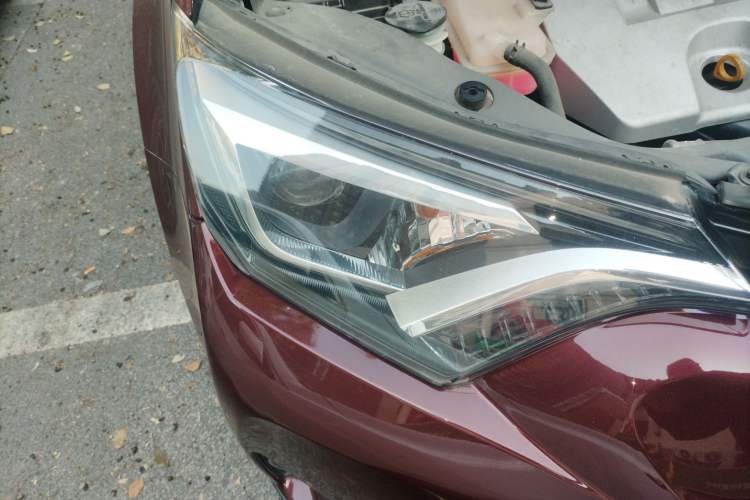 Used Toyota RAV4 2016 2.0L CVT Two-Wheel Drive Smart Edition China V Standard
