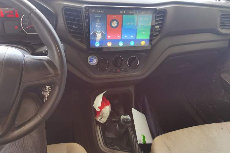 Used Wuling Hongguang V 2019 1.5L Jingqu Version China VI LAR