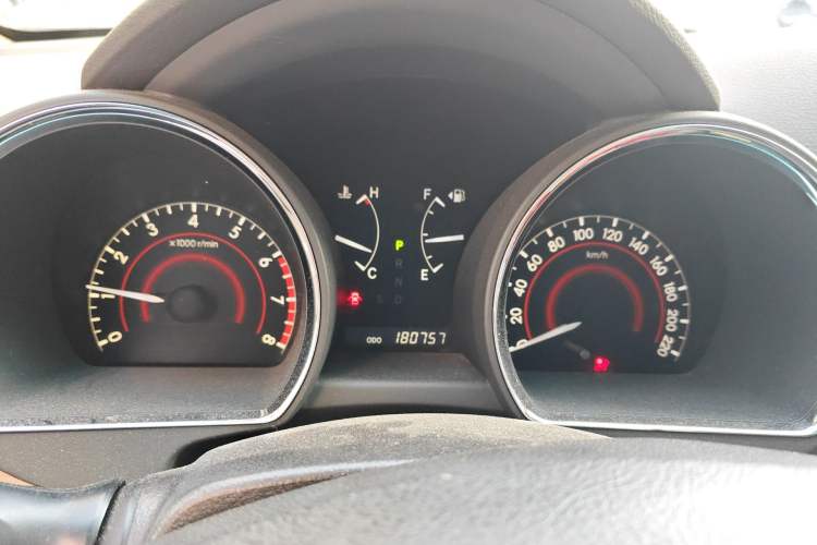 Used Toyota Highlander 2011 2.7L Two-Wheel Drive 5-Seater Elite Edition Instrument Cluster