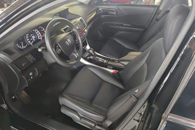 Used Honda Accord 2016 2.0L Comfort Edition
