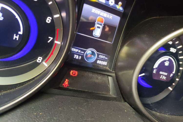 Used Changan CS75 2017 Shangkui Edition 1.5T Manual Fengxiang Model