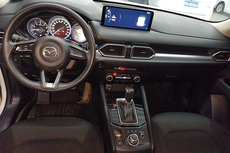 Used Mazda CX-5 2022 2.0L Automatic Two-Wheel Drive Comfort Version Center Console