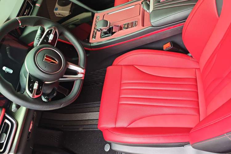 Used Hongqi H6 2025 2.0T ZhiMei Edition Driver Seat