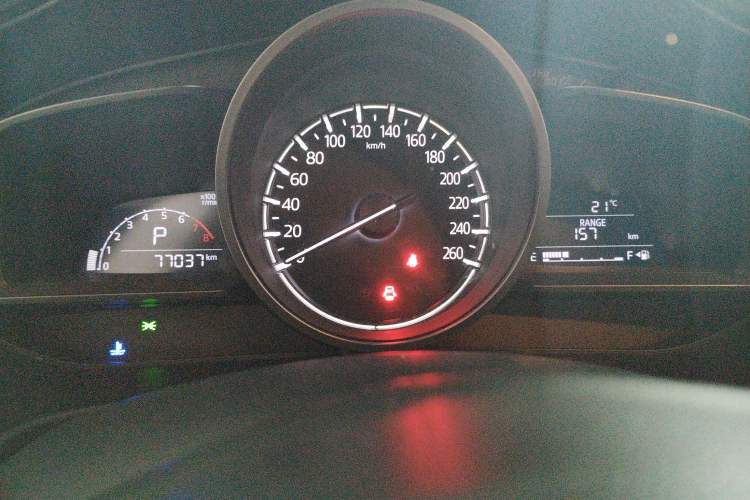 Used Mazda 3 Axela 2017 Hatchback 1.5L Automatic Luxury Model Emission Standard China V