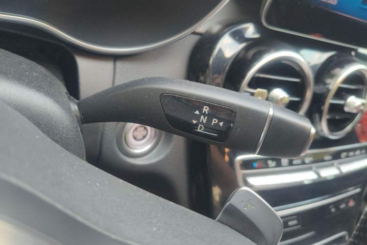 Used Mercedes-Benz C-Class 2020 C 260 Sport Edition Gear Lever