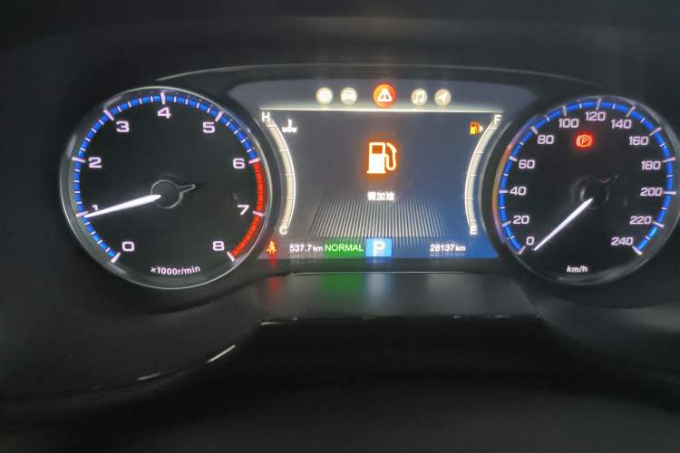 Used GAC Trumpchi GS8 2017 320T Two-Wheel Drive Luxury Smart Connectivity Version (7 Seats)
