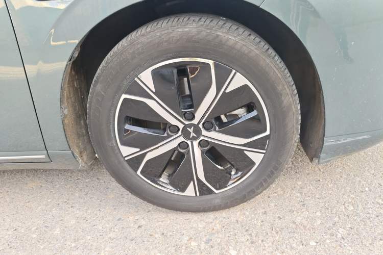 Used XPeng P5 2024 500 Plus Edition Right Front Wheel Hub