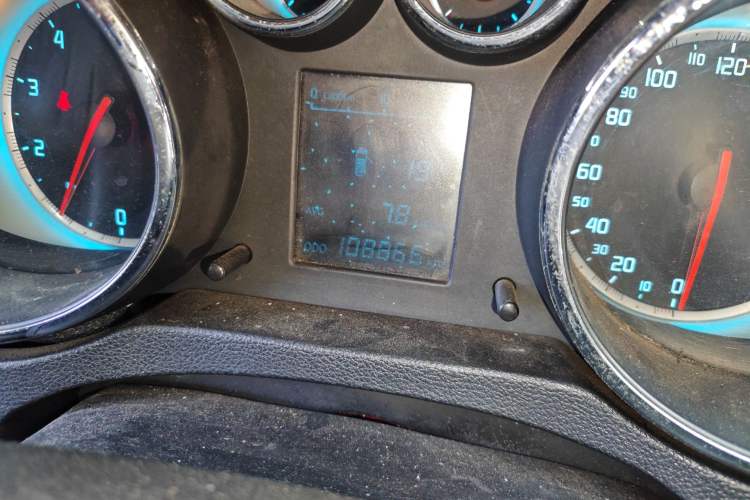 Used Changan CS35 2014 1.6L Manual Luxury Model China IV Standard
