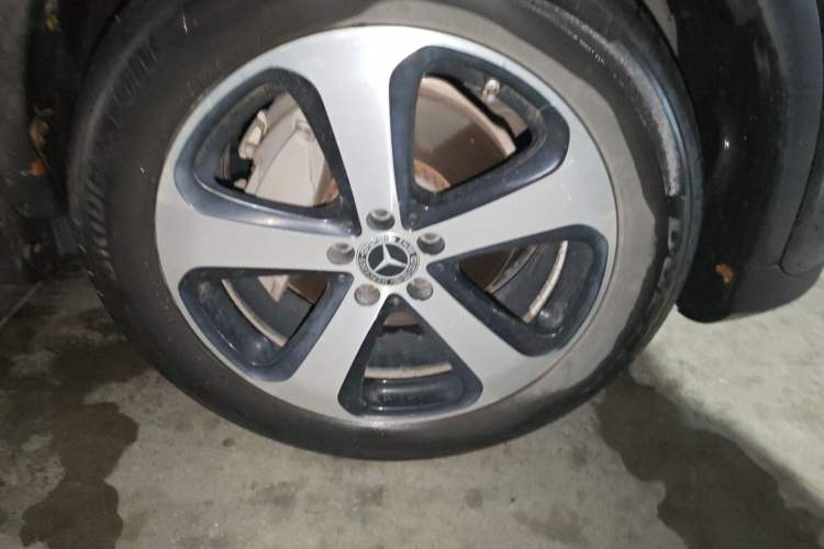 Used Mercedes-Benz GLC 2022 Refreshed GLC 260 L 4MATIC Dynamic Edition Right Front Wheel Hub