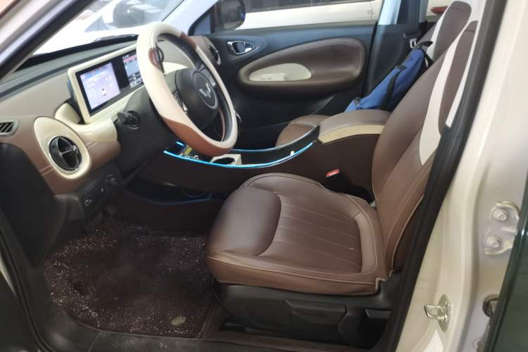 Used Wuling Bingo 2024 333 km Enjoyment Version Left Front Seat