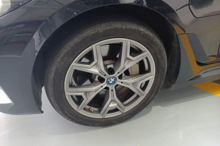 Used BMW i3 2024 eDrive 35 L