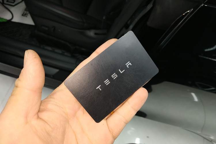 Used Tesla Model Y 2021 Long-Range All-Wheel-Drive Version 3D7
