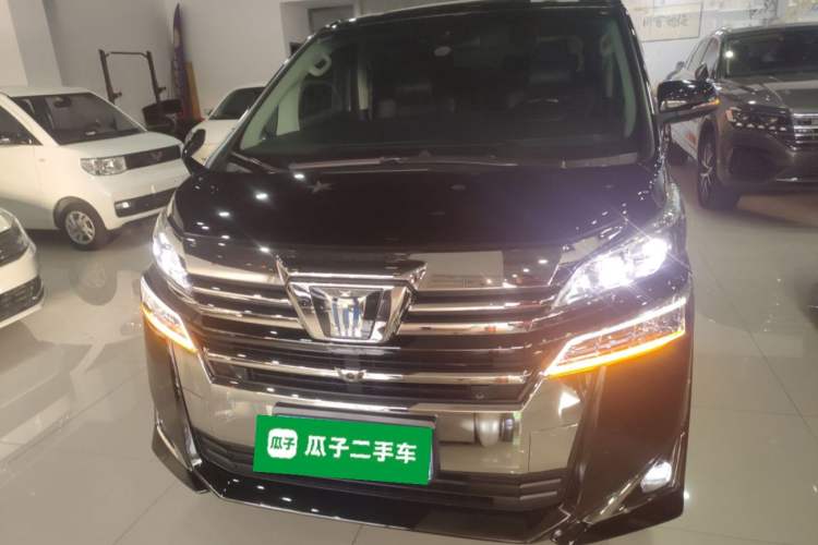 Used Toyota Vellfire 2021 Crown Dual-Engine 2.5L HV Luxury Edition
