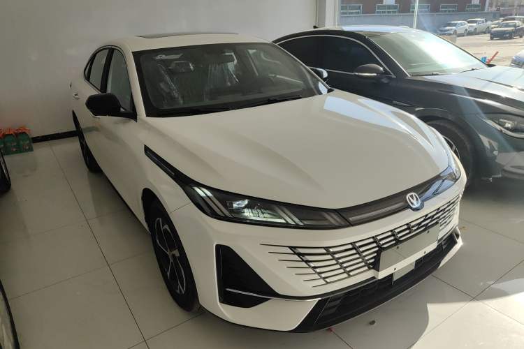 Used Changan Eado 2026 Model, Fourth Generation, 1.5T 500Bar Dynamic Enjoyment Edition