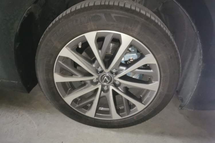 Used Lexus ES 2025 200 Premium Edition
