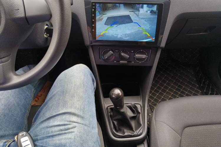 Used Volkswagen Santana 2015 1.4L Manual Fashion Edition
