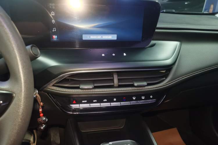 Used Buick Verano 2023 Pro Enjoyment Edition Audio And AC Panel