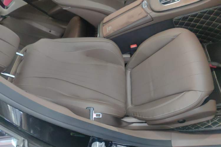 Used Mercedes-Benz E-Class 2023 Updated E 300 L Fashion Edition
