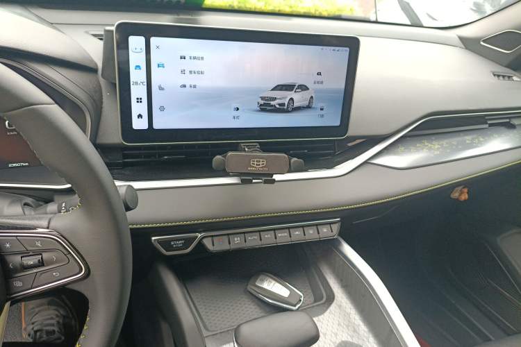 Used Geely Auto Preface 2023 1.5TD Kunlun Edition Audio And AC Panel