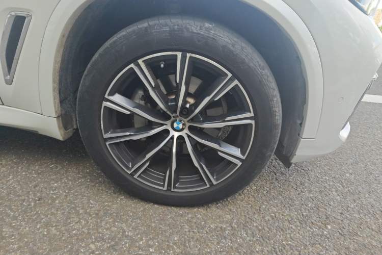 Used BMW X5 2022 xDrive 30Li M Sport Package

