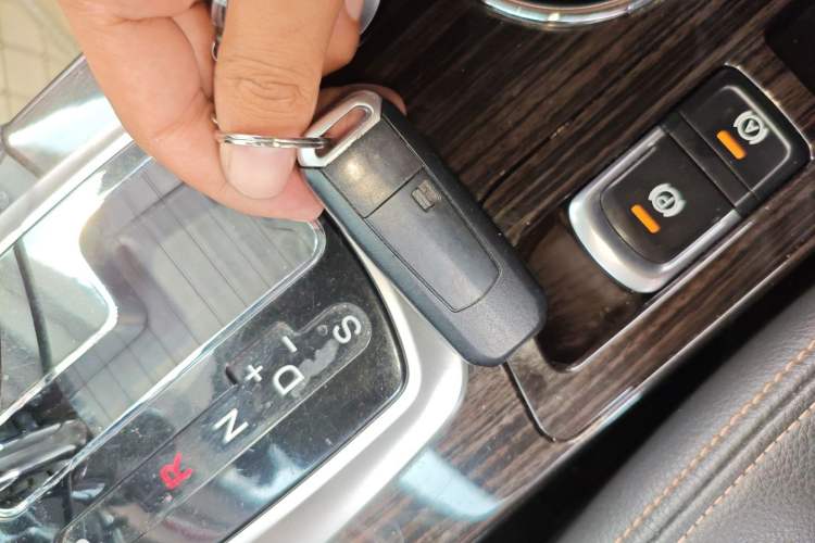 Used GAC Trumpchi GS5 Super 2016 2.0L Automatic Two-Wheel Drive Anniversary Edition
