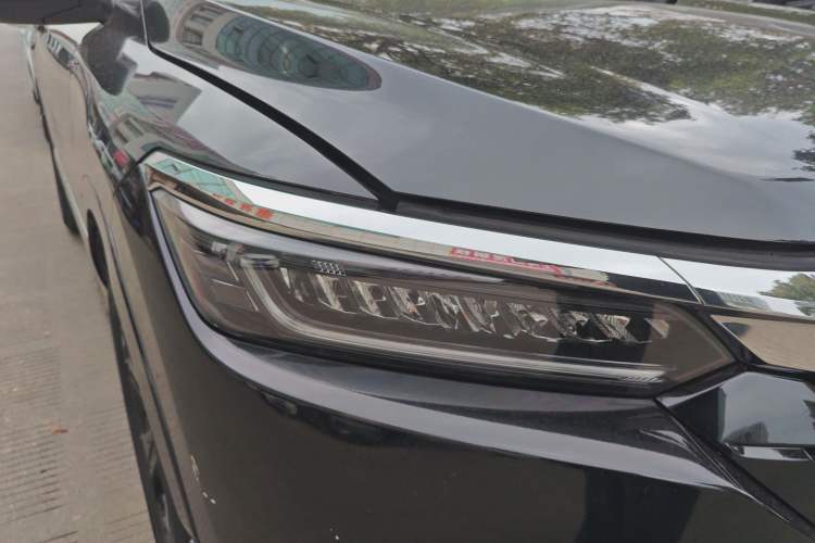 Used Honda Breeze 2020 240TURBO CVT Two-Wheel Drive Prestige Edition Right Front Headlight