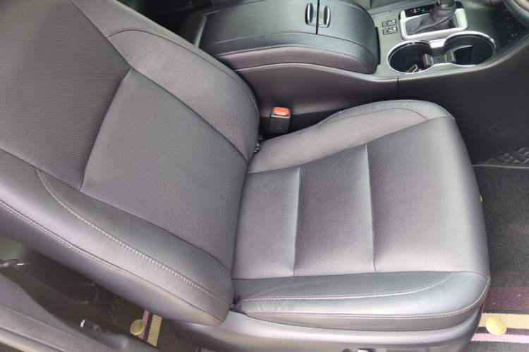 Used Toyota Highlander 2021 2.0T Four-Wheel Drive Prestige Version 7 Seats