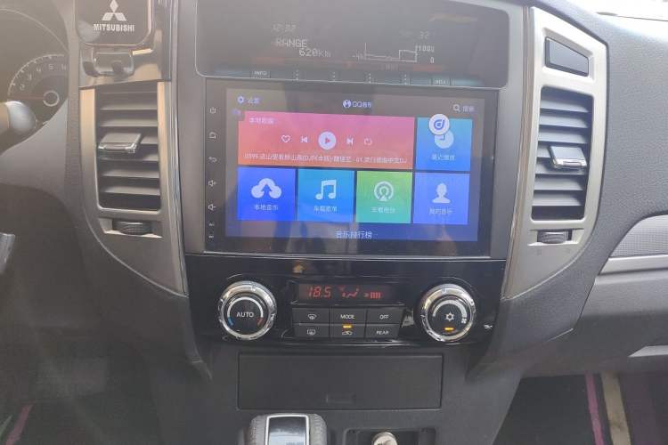 Used Mitsubishi Pajero 