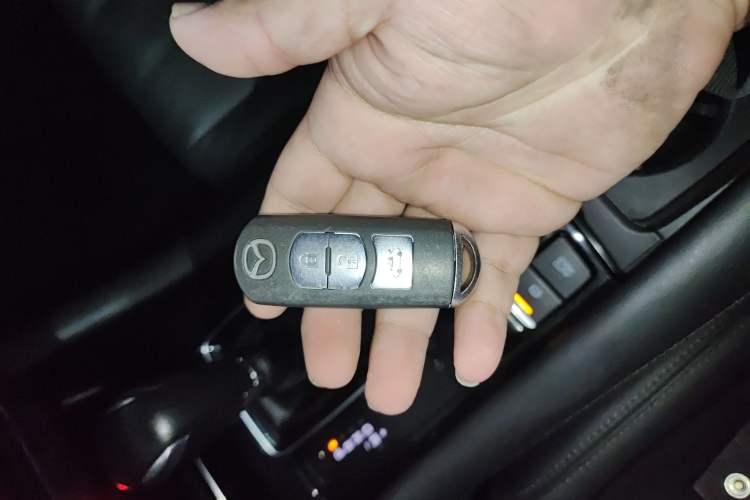 Used Mazda Atenza 2021 2.0L Blue Sky Luxury Edition