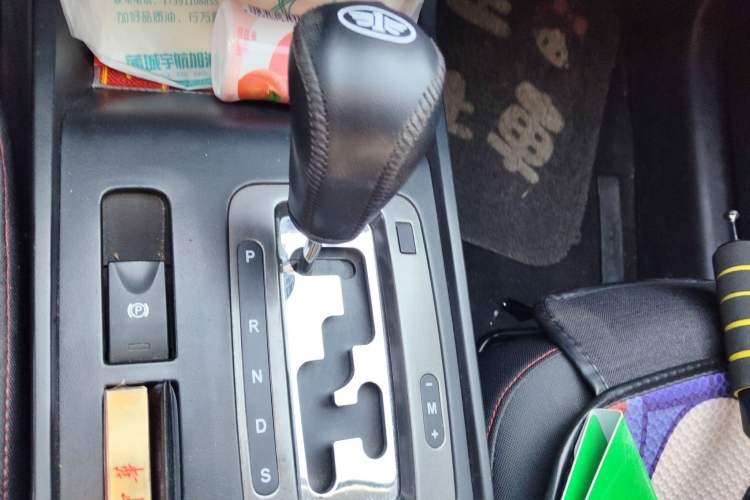 Used Bestune X80 2015 2.0L Automatic Comfort Anniversary Edition
