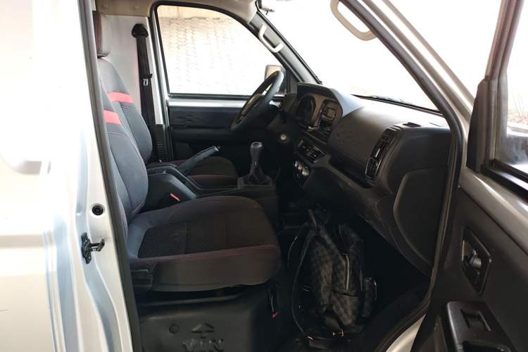 Used Dongfeng Xiaokang D71 2023 1.6L LV0 SFG16C