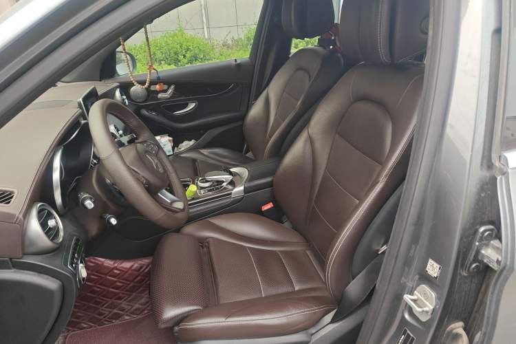 Used Mercedes-Benz GLC 2016 GLC 260 4MATIC Luxury Model