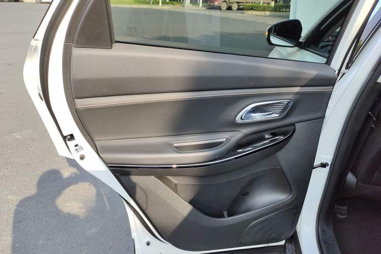 Used Oshan X7 PLUS 2023 Enjoy Edition 1.5T Automatic Pilot Model 7 Seats