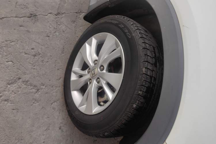 Used Honda Vezel 2015 1.5L CVT two-wheel drive Comfort trim Right Front Wheel Hub