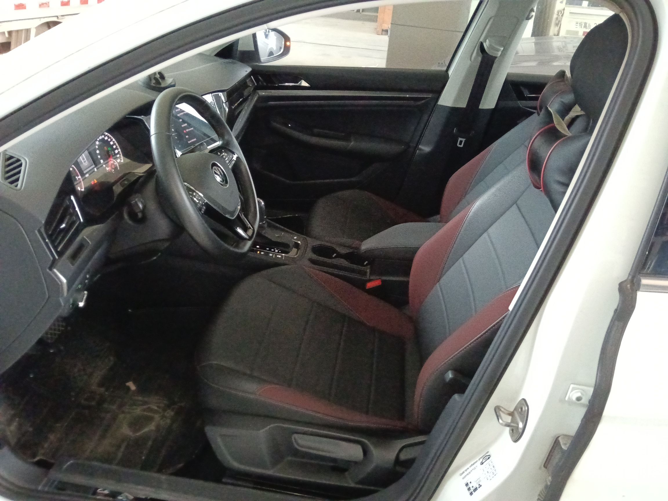 Interior delantero