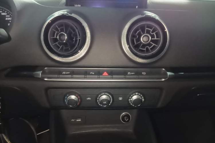 Used Audi A3 2018 30th Anniversary Edition Limousine 35 TFSI Fashion Model
