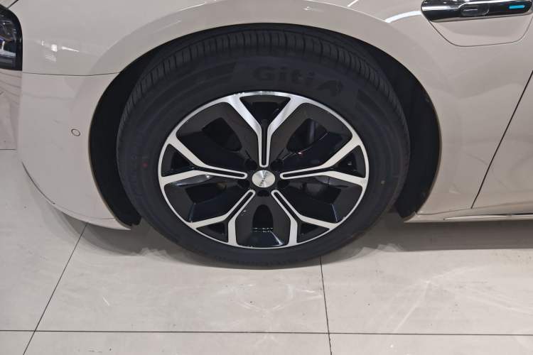 Used Hima Luxeed S7 2025 855 km Max