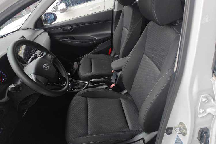 Used Hyundai Celesta 2018 1.6L Automatic GL Enjoyment Edition China VI compliant