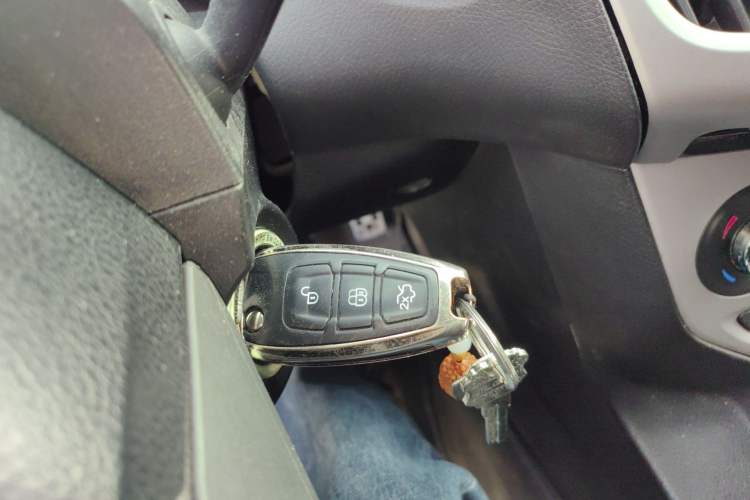 Used Ford Focus 2012 Hatchback 2.0L Automatic Luxury Sport Model